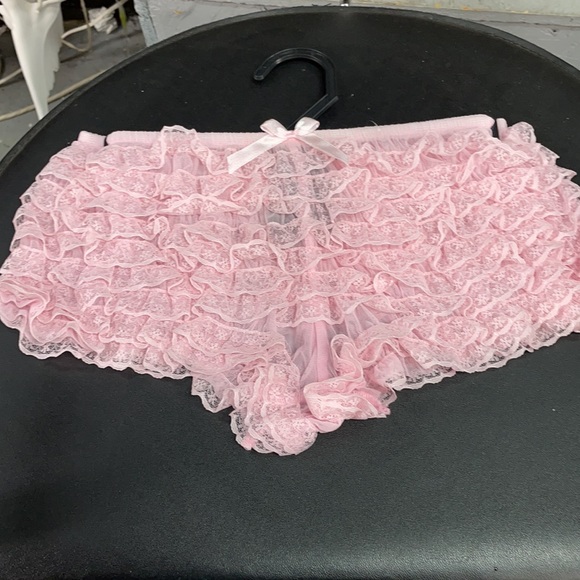 Lace ruffle shorts - Picture 6 of 7